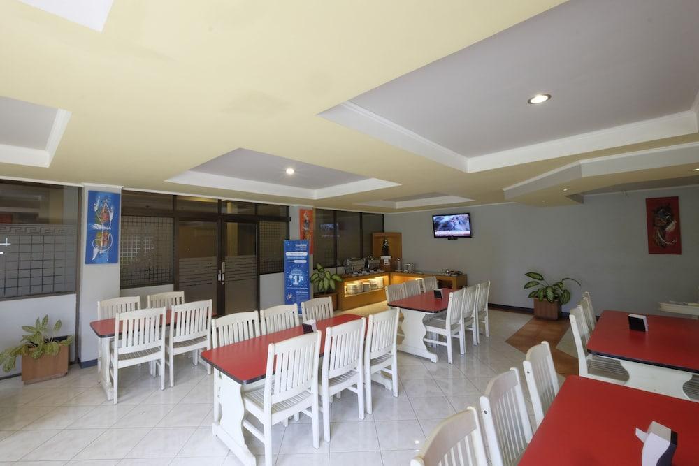 The Yani Hotel Bali Pesanggaran Екстериор снимка