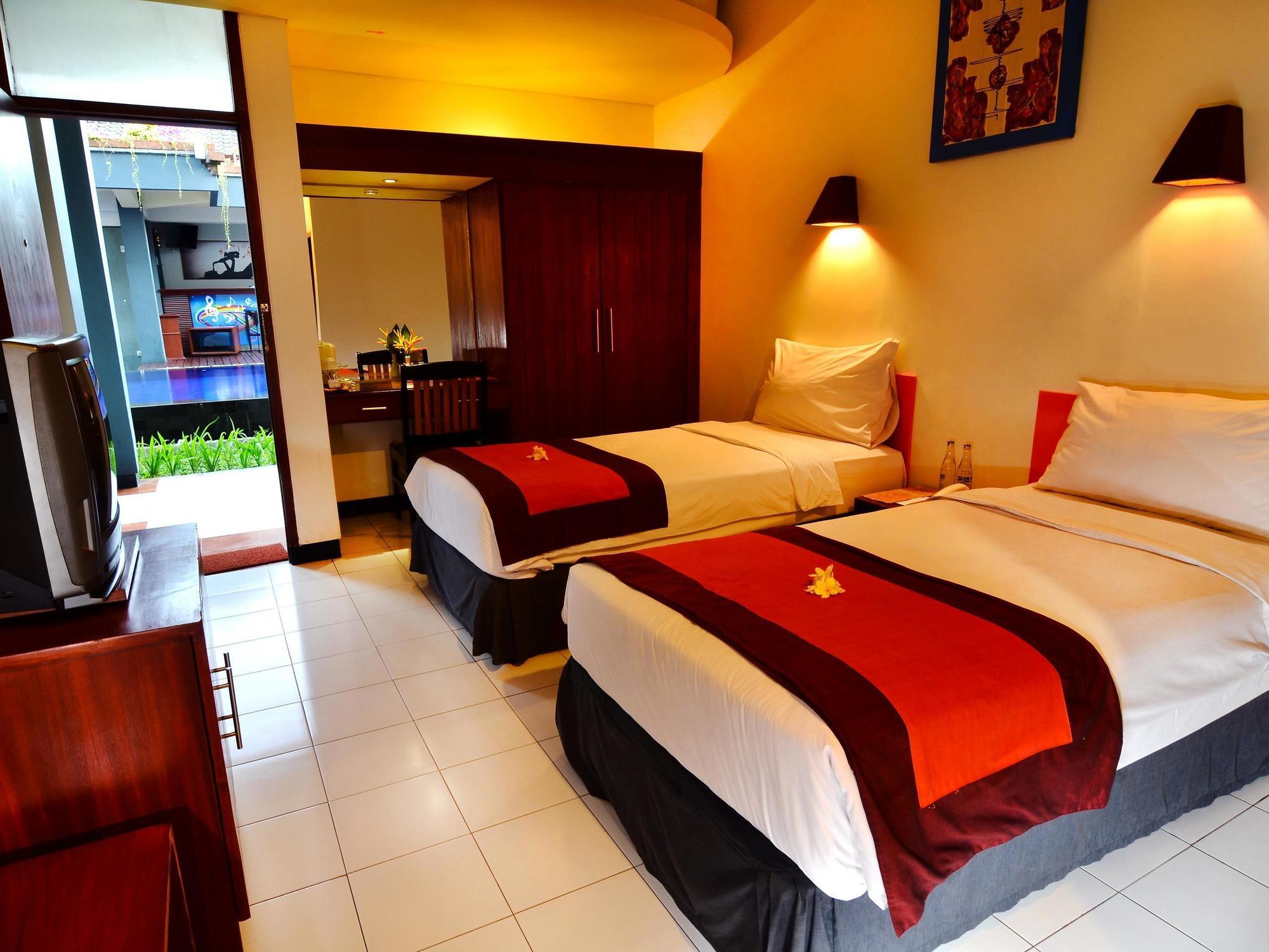 The Yani Hotel Bali Pesanggaran Екстериор снимка