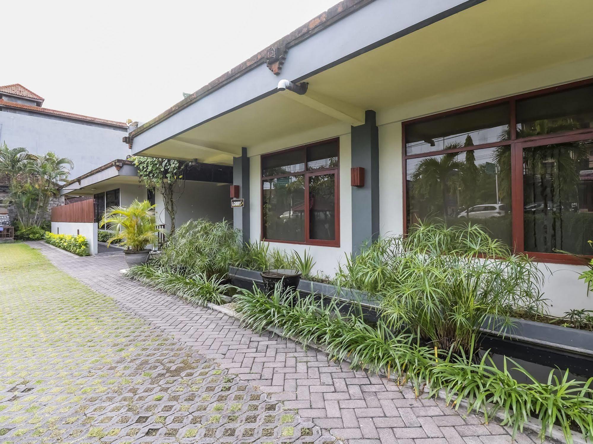 The Yani Hotel Bali Pesanggaran Екстериор снимка