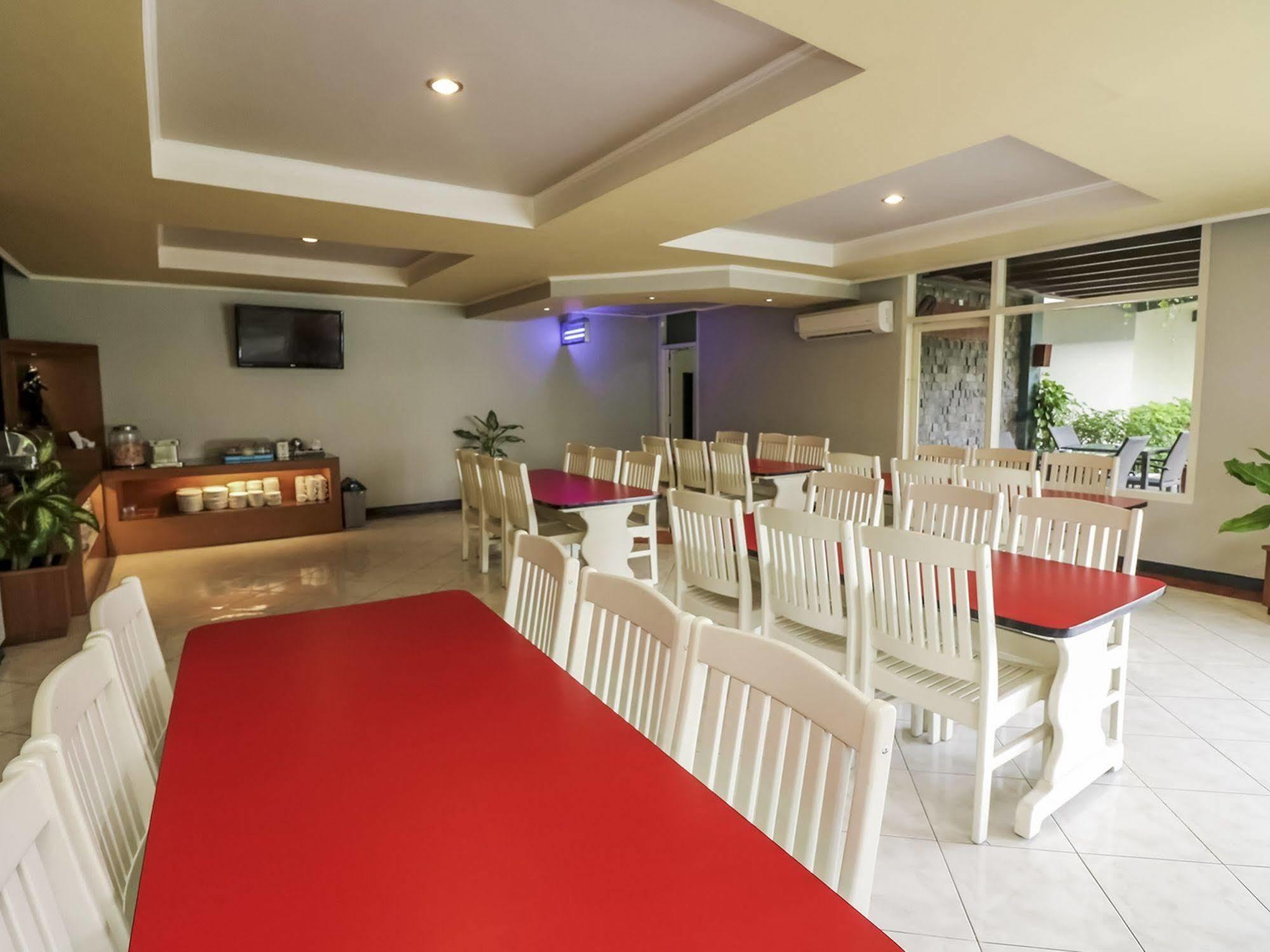 The Yani Hotel Bali Pesanggaran Екстериор снимка